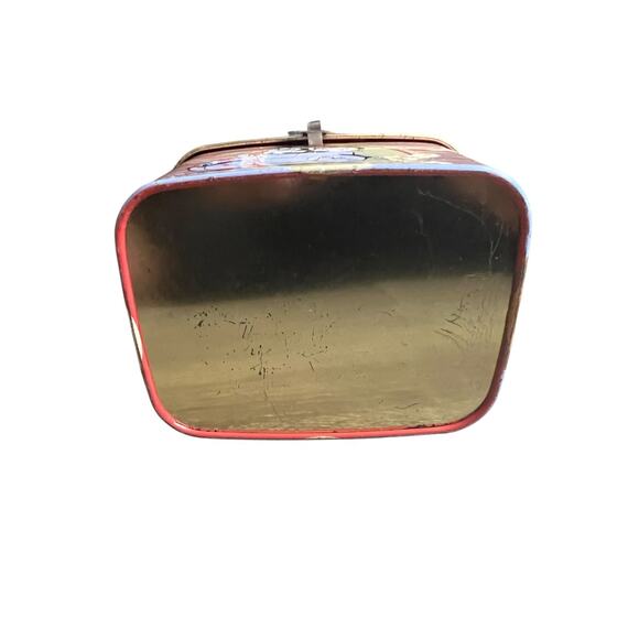 Vintage Betty Boop in Car Small Lunch Tin/ Piggy Bank With Latch - Picture 8 of 8